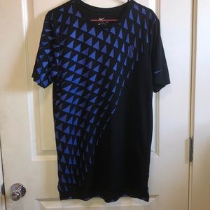 Men’s Nike shirt